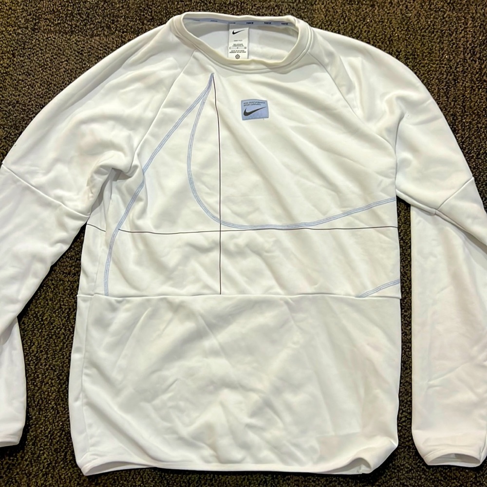 Nike Crewneck. Small Tall size so fits like medium.